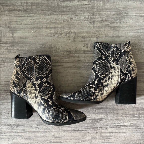 Marc Fisher Shoes - Marc Fisher Snakeskin Print Ankle Boots - Black and White - Women's size 9M